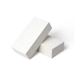High alumina insulating light weight fire brick